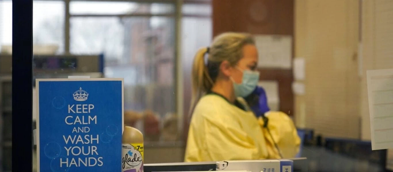 Η Σκωτία χαλαρώνει τα μέτρα, αλλά η μάσκα παραμένει υποχρεωτική